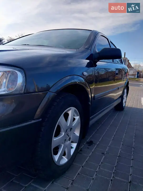 Седан Opel Astra 2007 в 