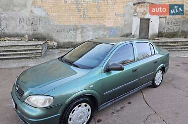 Седан Opel Astra 2006 в Обухові