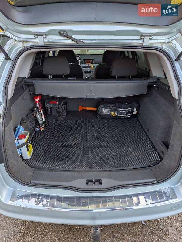 Універсал Opel Astra 2009 в Ніжині