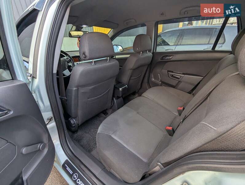 Універсал Opel Astra 2009 в Ніжині