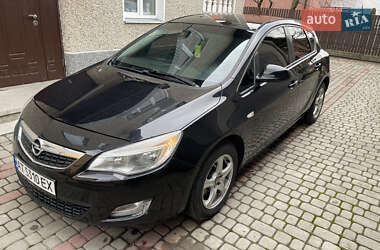 Хетчбек Opel Astra 2011 в Івано-Франківську