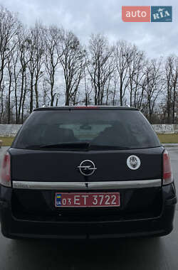 Универсал Opel Astra 2009 в Луцке