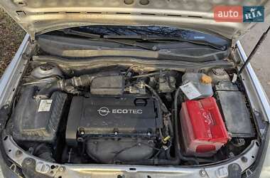 Универсал Opel Astra 2005 в 