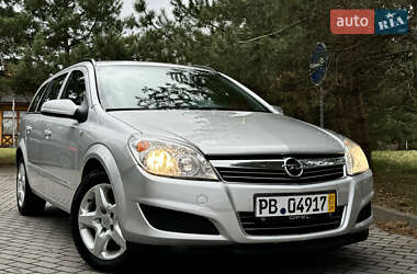 Універсал Opel Astra 2008 в Дрогобичі