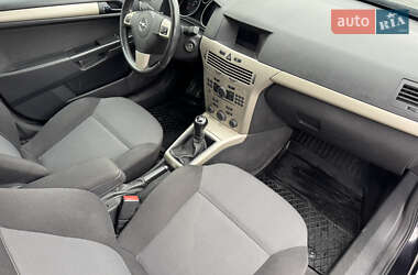 Универсал Opel Astra 2008 в Луцке