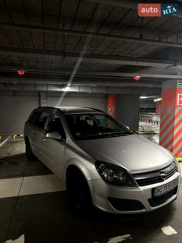 Универсал Opel Astra 2005 в 