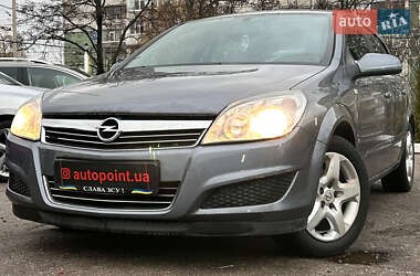 Хетчбек Opel Astra 2007 в Сумах