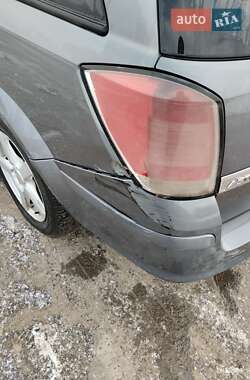 Універсал Opel Astra 2004 в Вижниці