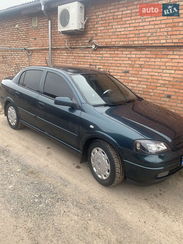 Седан Opel Astra 2005 в Калиновке фото 2 Седан Opel Astra 2005 в Калиновке