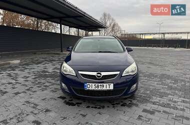 Універсал Opel Astra 2012 в Кам'янець-Подільському