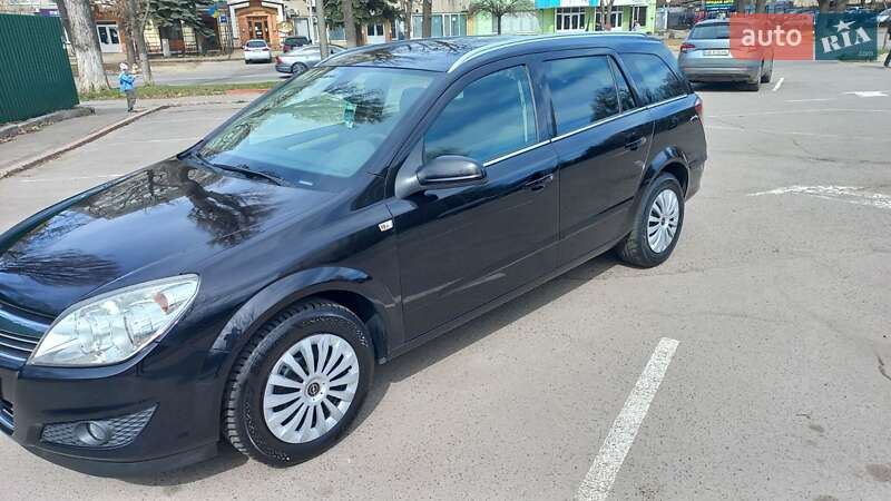 Универсал Opel Astra 2008 в Виннице