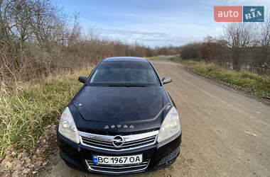 Хэтчбек Opel Astra 2008 в Самборе