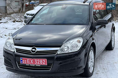 Універсал Opel Astra 2009 в Тернополі