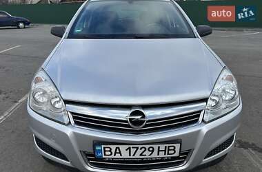 Універсал Opel Astra 2008 в Олександрії