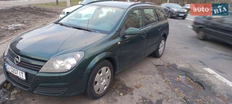 Универсал Opel Astra 2005 в 