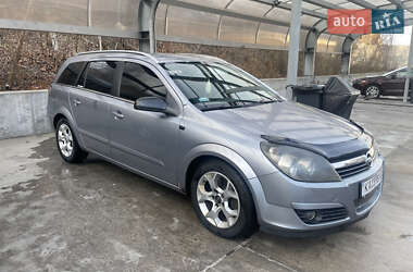 Универсал Opel Astra 2005 в Киеве