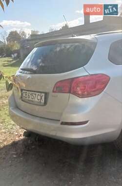 Універсал Opel Astra 2011 в Мені