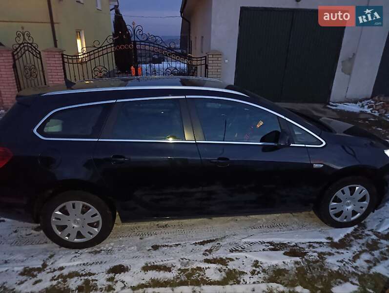 Універсал Opel Astra 2015 в Чернівцях фото 2 Універсал Opel Astra 2015 в Чернівцях