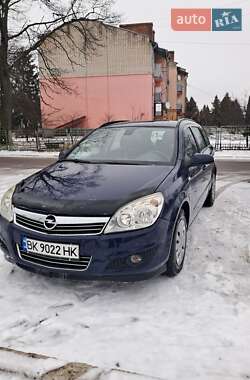 Универсал Opel Astra 2008 в Березному