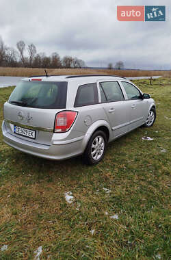 Универсал Opel Astra 2008 в 