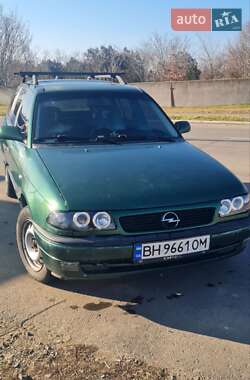 Универсал Opel Astra 1996 в Измаиле