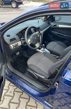 Универсал Opel Astra 2008 в 