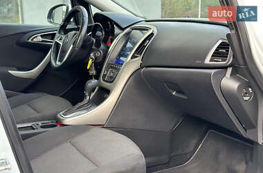 Хэтчбек Opel Astra 2011 в Львове