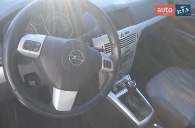 Универсал Opel Astra 2009 в 