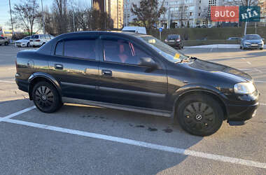 Седан Opel Astra 2007 в Киеве