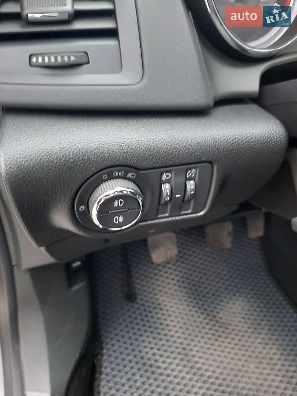 Седан Opel Astra 2019 в Запоріжжі