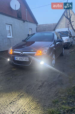 Универсал Opel Astra 2006 в Луцке