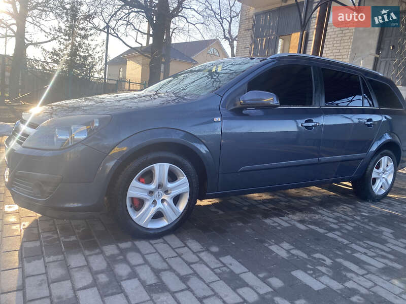 Универсал Opel Astra 2006 в 
