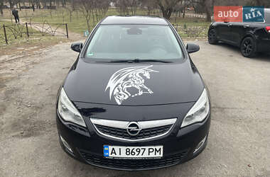 Хэтчбек Opel Astra 2010 в 