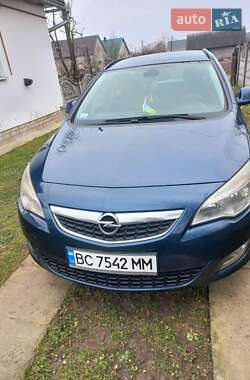 Универсал Opel Astra 2011 в 