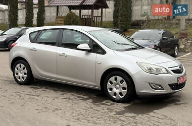 Хетчбек Opel Astra 2011 в Рівному