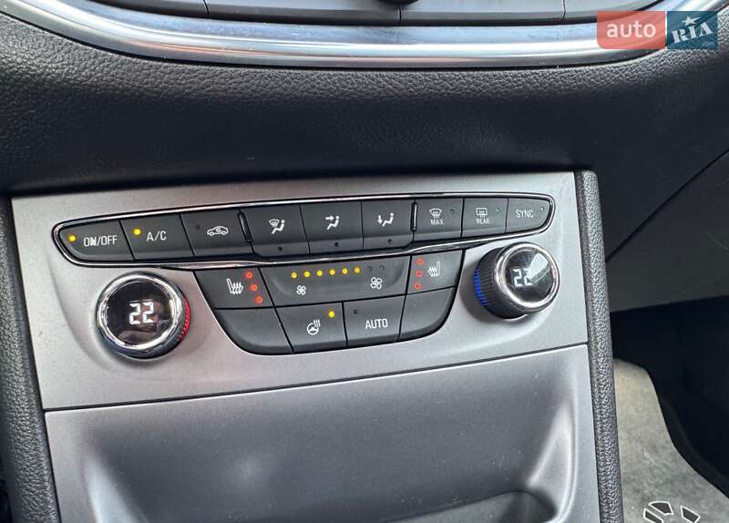 Универсал Opel Astra 2016 в Киеве