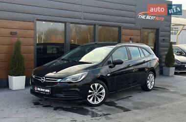 Універсал Opel Astra 2018 в Рівному