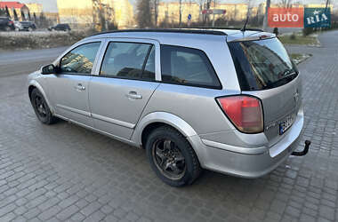 Універсал Opel Astra 2006 в Тернополі