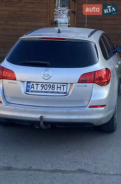 Универсал Opel Astra 2014 в 