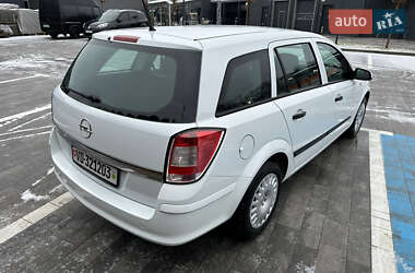 Универсал Opel Astra 2008 в Луцке