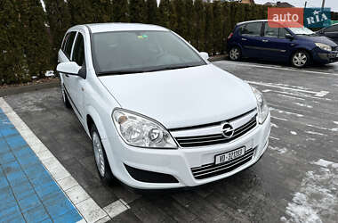 Универсал Opel Astra 2008 в Луцке