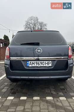 Универсал Opel Astra 2006 в 