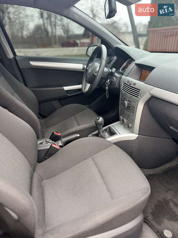 Универсал Opel Astra 2006 в Коростене фото 19 Универсал Opel Astra 2006 в Коростене