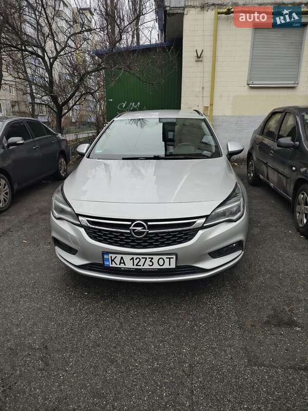 Універсал Opel Astra 2019 в Києві