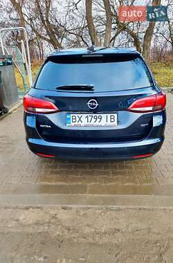 Универсал Opel Astra 2018 в 
