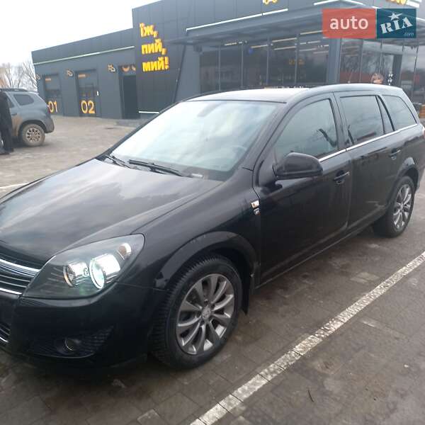 Универсал Opel Astra 2010 в Радехове фото 9 Универсал Opel Astra 2010 в Радехове