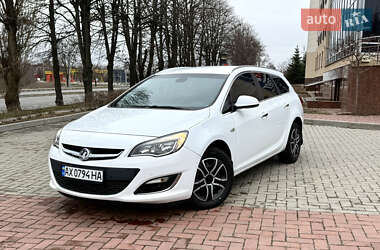 Універсал Opel Astra 2012 в Харкові