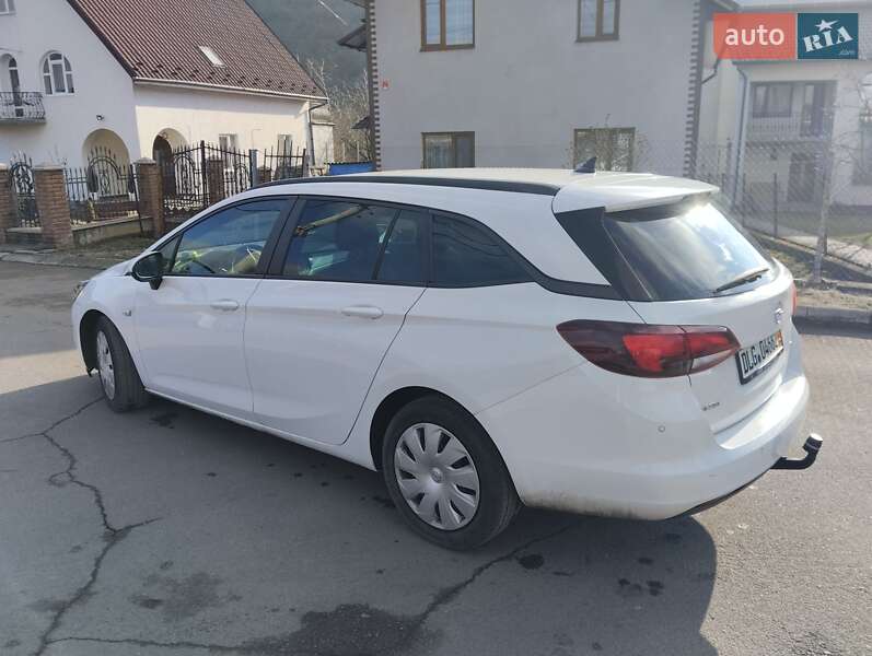 Универсал Opel Astra 2018 в Залещиках