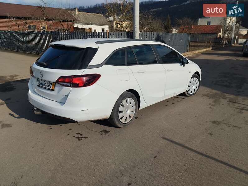 Универсал Opel Astra 2018 в Залещиках