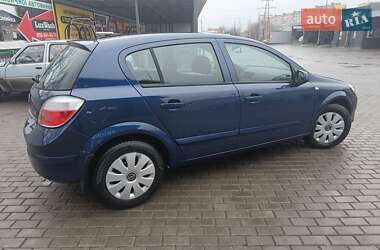 Хэтчбек Opel Astra 2005 в Александрие